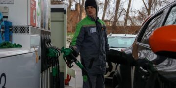 На АЗС знову зміни в цінах: скільки коштує бензин, дизель та газ 9 жовтня