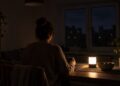 В Україні продовжать відключати світло за графіками 8 жовтня: деталі від енергетиків