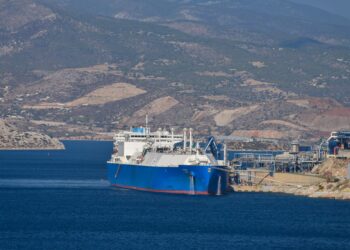 Росія заробила на нафті рекордну суму з початку “великої війни” в Україні, – Bloomberg