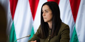 Угорщина привітала ухвалення Радою закону про освітні права нацменшин, що дозволить відкрити два переговорних кластери