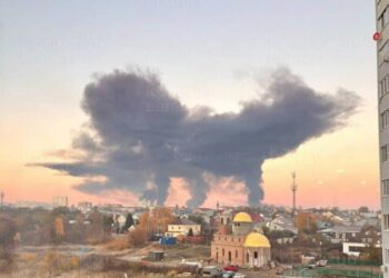 Новокуйбышевский НПЗ горит после атаки дронов: удар случился вопреки сообщениям WSJ о паузе