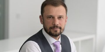 Бабак: закон щодо освітніх прав нацменшин більшою мірою компромісний для Угорщини, а не для України